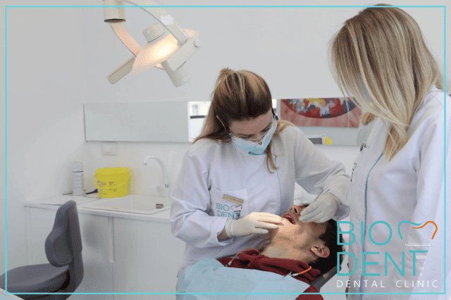 Differenza tra dentista e odontoiatra nelle cure dentali