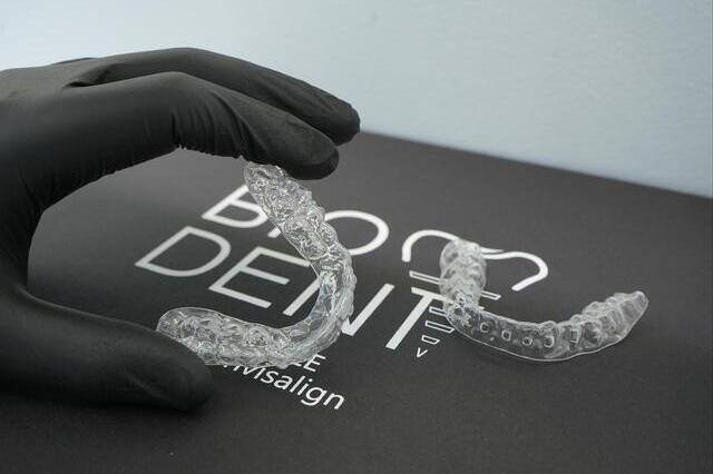 Clear braces at Biodent Dental Clinic in Tirana, dentists in Albania and dental tourism