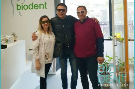 La cura all'agenesia dentale di Ciro con il turismo dentale in Albania